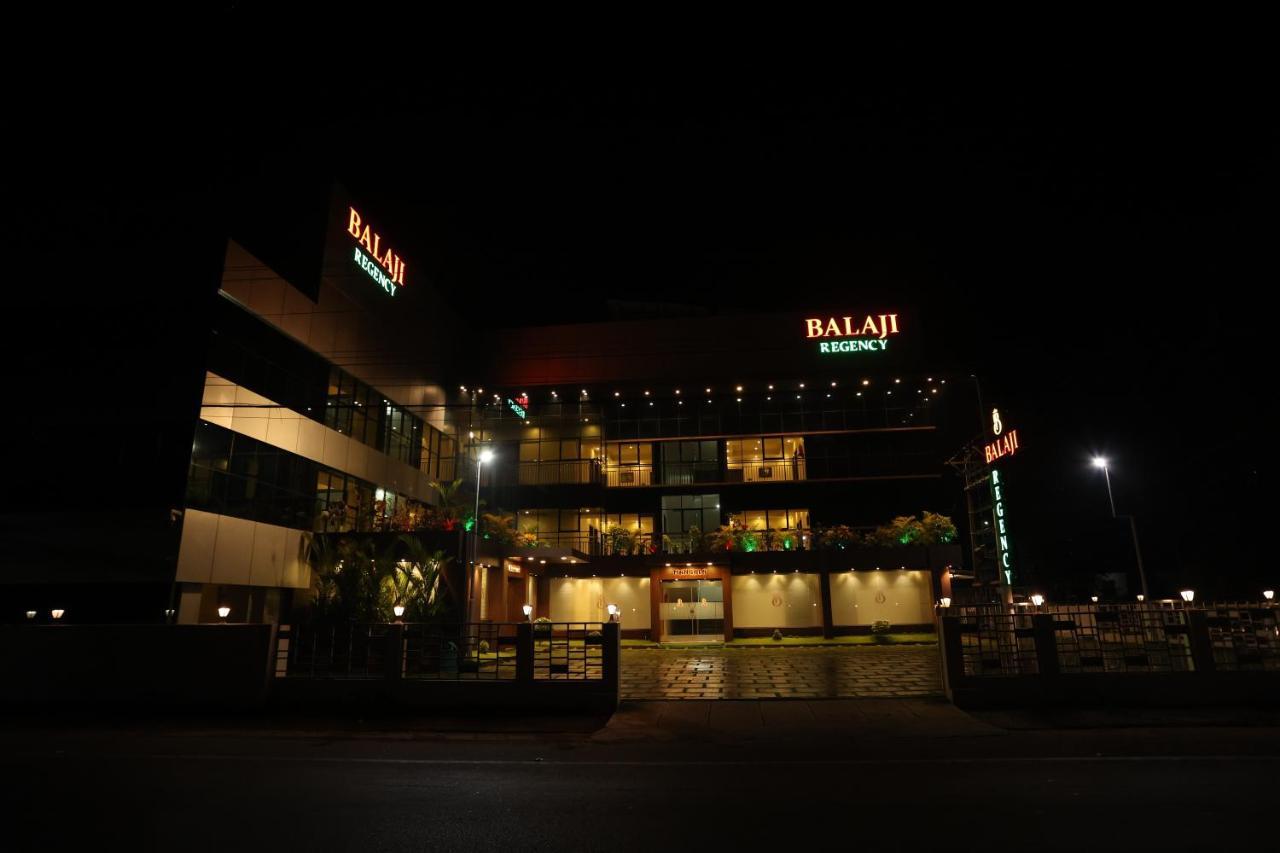 Balaji Regency Kanhangad Kannangad Exteriör bild