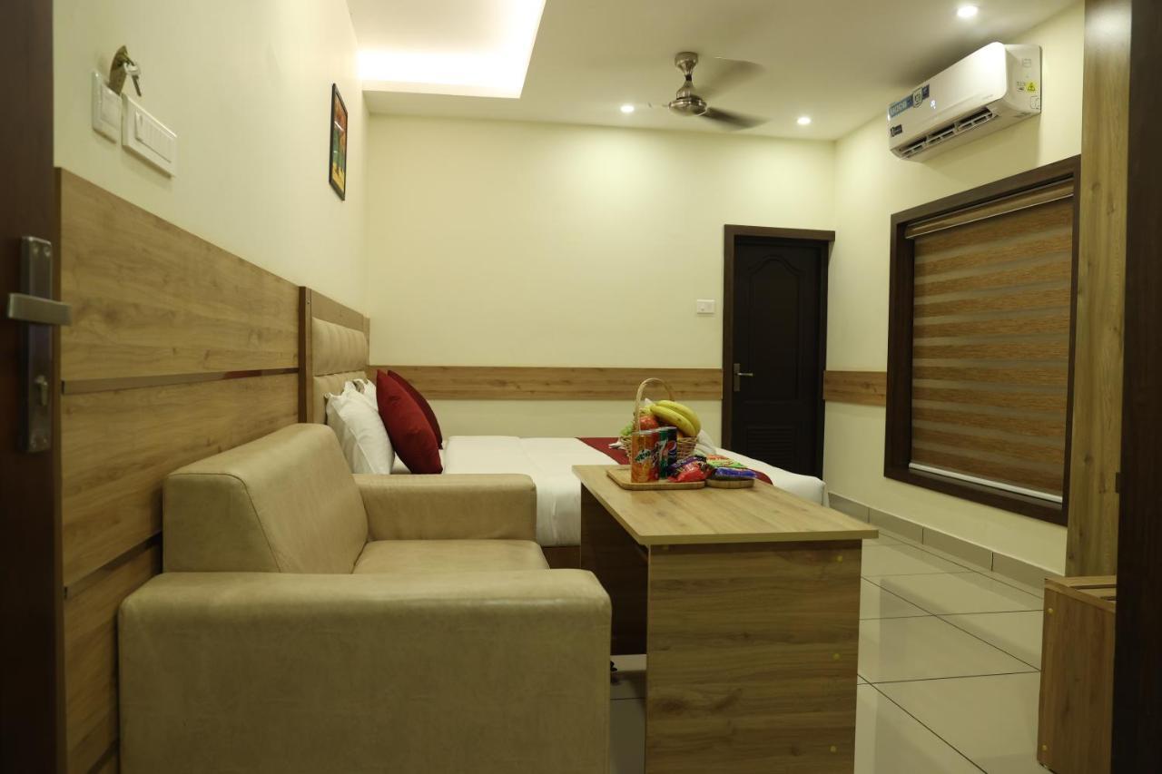 Balaji Regency Kanhangad Kannangad Exteriör bild