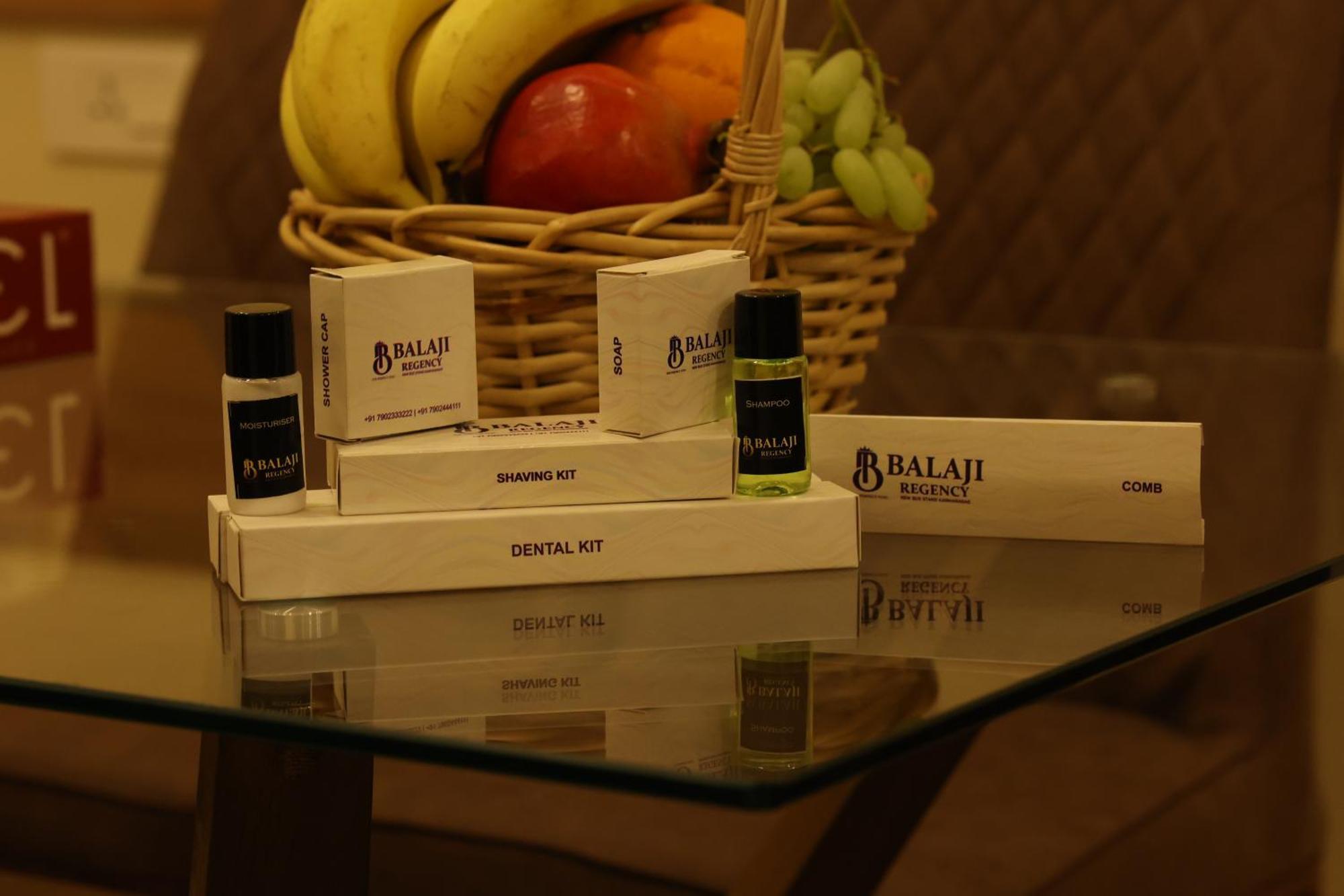 Balaji Regency Kanhangad Kannangad Exteriör bild