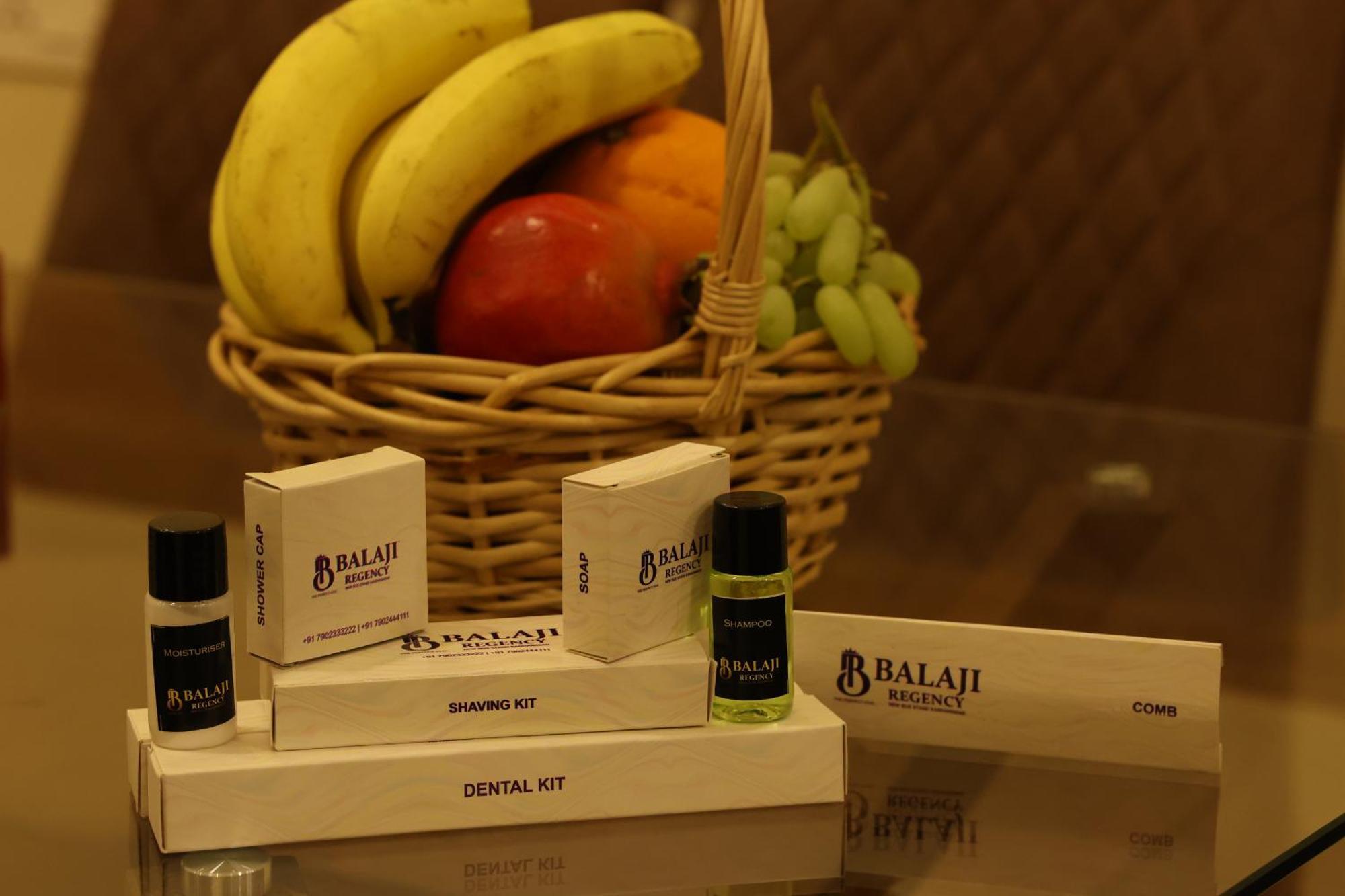 Balaji Regency Kanhangad Kannangad Exteriör bild