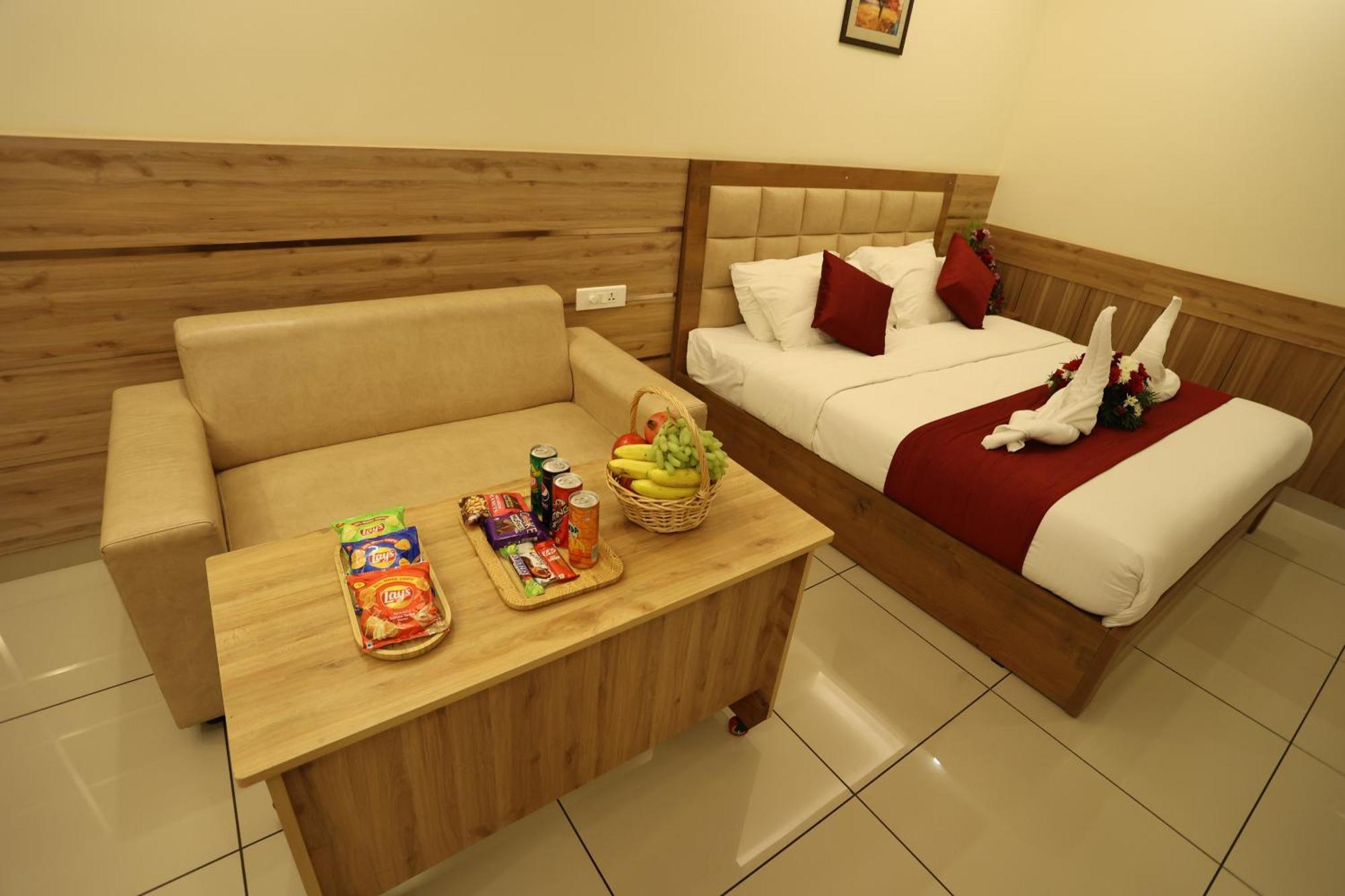 Balaji Regency Kanhangad Kannangad Exteriör bild